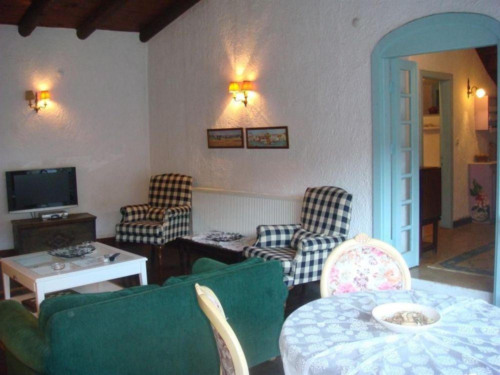 Manici Kasri Hotel Küçükkuyu Exterior foto