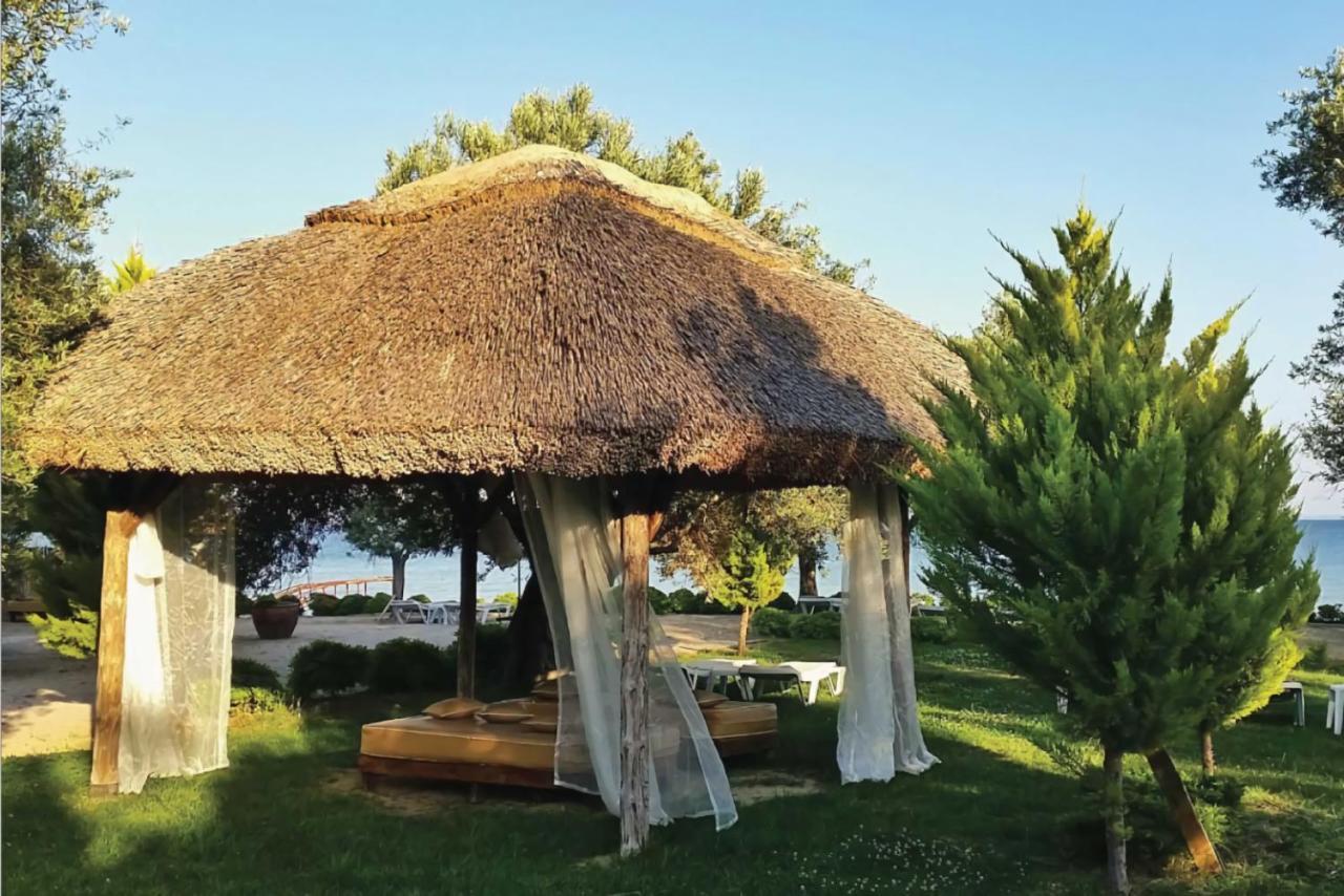 Manici Kasri Hotel Küçükkuyu Exterior foto